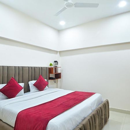 Chowdhry Tourist Lodge - New Delhi Railway Station - 2 Minutes Walk Εξωτερικό φωτογραφία