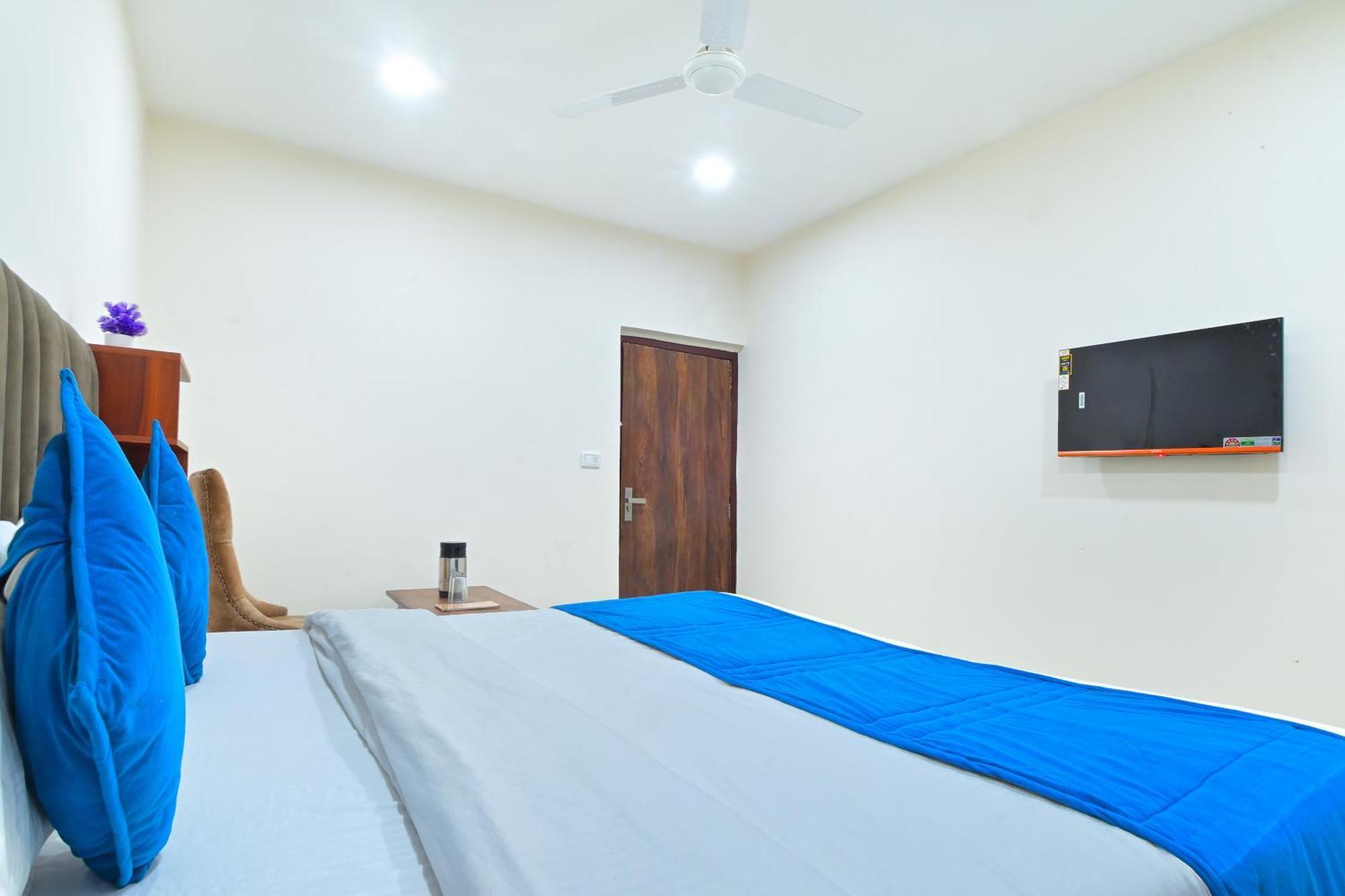 Chowdhry Tourist Lodge - New Delhi Railway Station - 2 Minutes Walk Εξωτερικό φωτογραφία