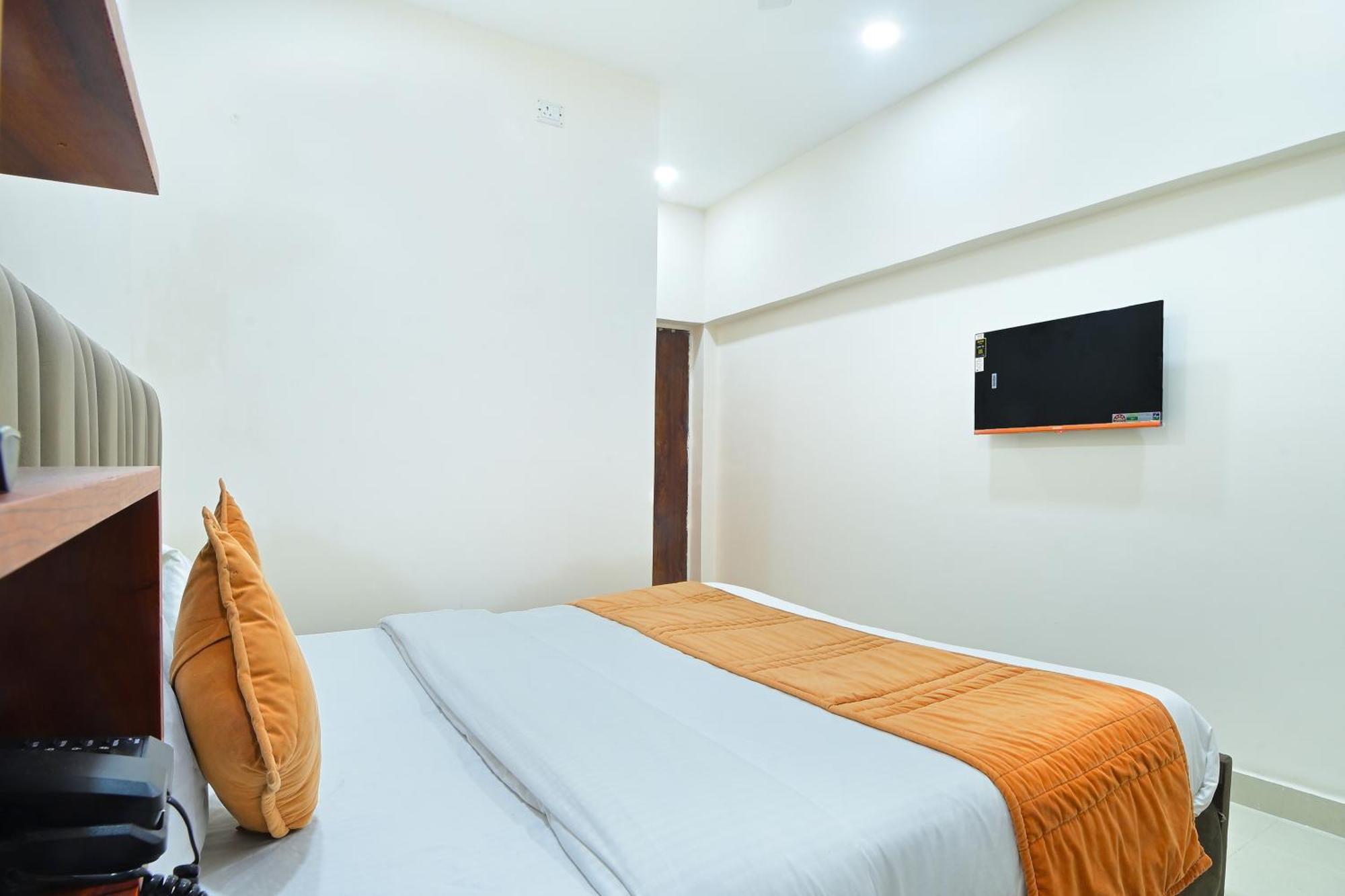 Chowdhry Tourist Lodge - New Delhi Railway Station - 2 Minutes Walk Εξωτερικό φωτογραφία