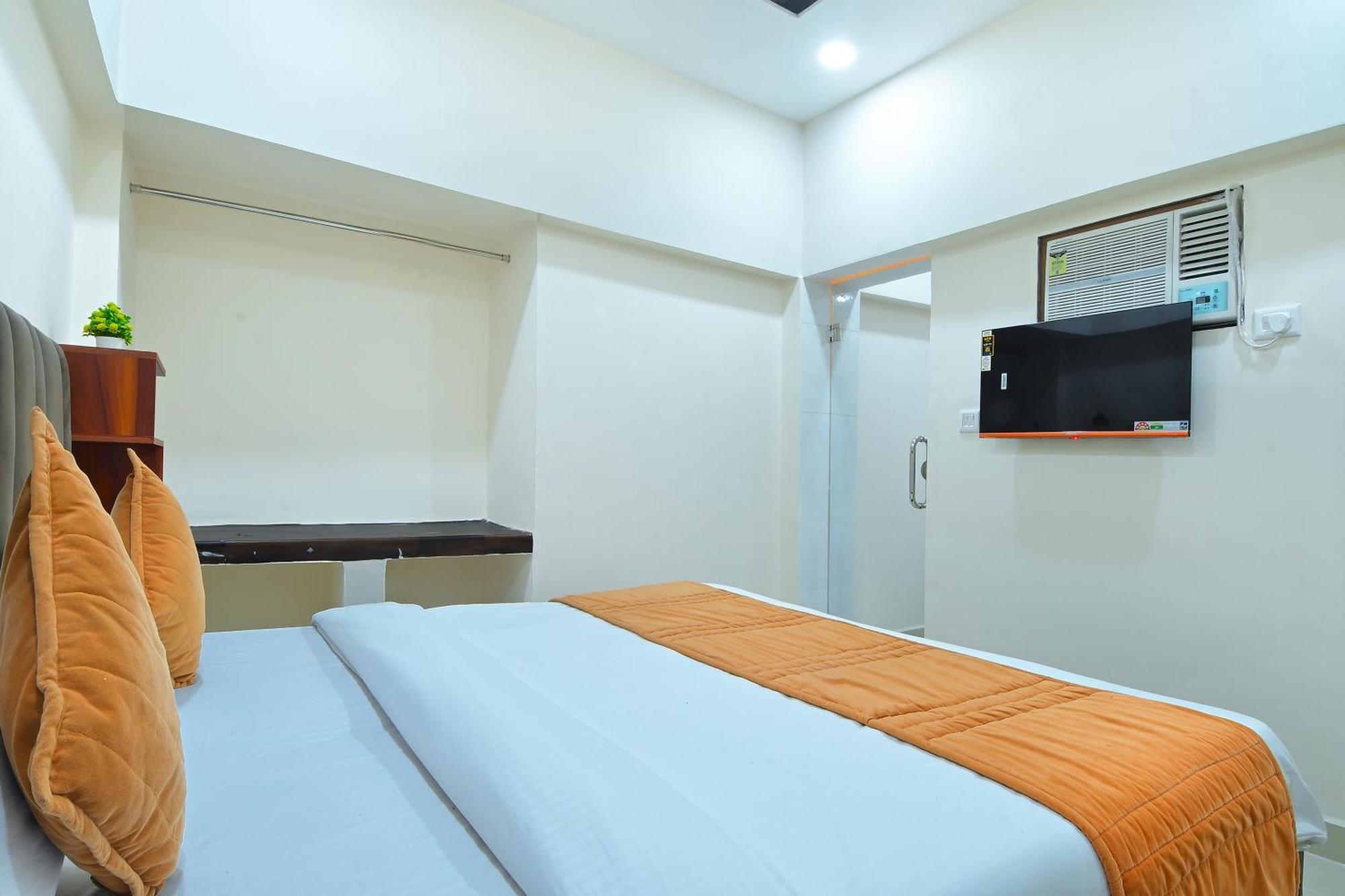 Chowdhry Tourist Lodge - New Delhi Railway Station - 2 Minutes Walk Εξωτερικό φωτογραφία