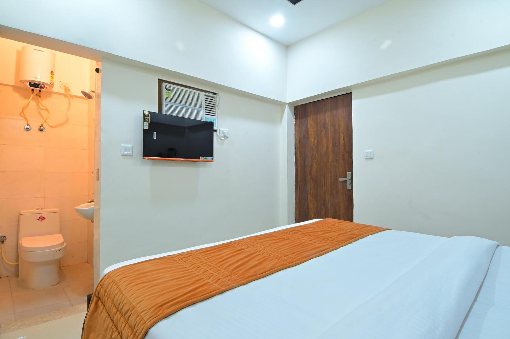 Chowdhry Tourist Lodge - New Delhi Railway Station - 2 Minutes Walk Εξωτερικό φωτογραφία